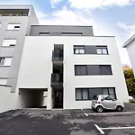 Ophelia Apartment With Parking